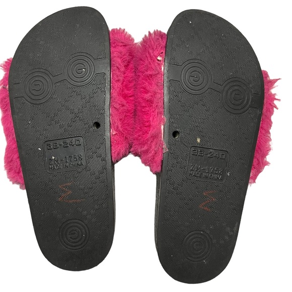 Golden road pink fur slides Women’s size 7US - Picture 4 of 6